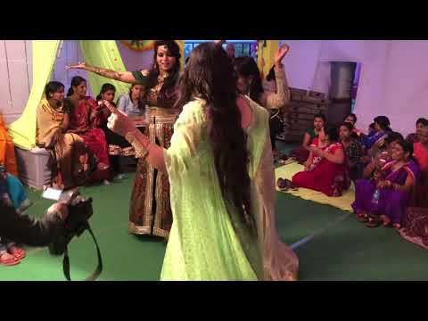 Sony n sandy Mehandi Dance