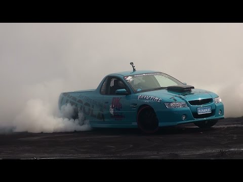 RUNAMUK AT BURNOUT MANIA SYDNEY DRAGWAY 5.10.2015