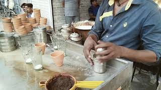 preview picture of video 'New Banarasi Tea ,Mall Road beside Rita4 Kanpur'