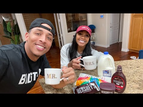 WE MADE HOMEMADE HOT CHOCOLATE | VLOGMAS DAY 13