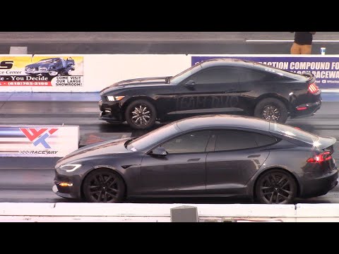 Turbo Mustang vs Tesla Plaid Model S, Turbo Mustang & Hellcat Challenger 1/4 Mile Drag Racing