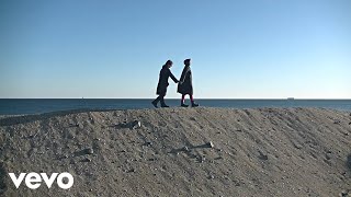 Sister. – Two Birds