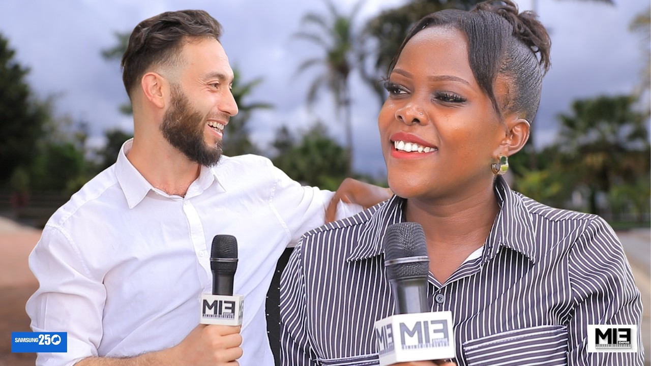 Umuzungu amwereye kumugurira Imodoka imbere ya Camera 🔥Wooww she Seduces Him Terribly 🥰