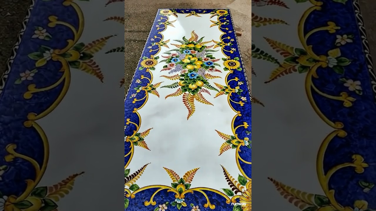 Tavolo in pietra lavica dipinto a mano da esterno ed interno