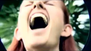W środku myśli Music Video