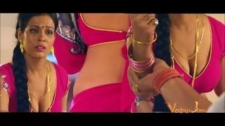 Saree drop cleavage exposed damn hot