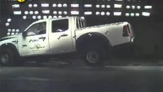 preview picture of video 'ハード破壊試験機：Euro NCAP Ford Ranger 2008 Crash test'