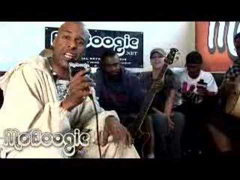 Let Dem Ho's Fight in the MoBoogie Loft 2012 5-15-2007