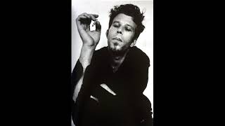 Tom Waits - I Hope That I Don't Fall In Love With You (Rare Live Performance)
