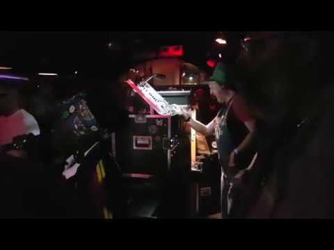 KING SHILOH SOUNDSYSTEM ft black omolo - Give Mi The Roots & Culture (s-foon) @ Bird 'R-dam 121018