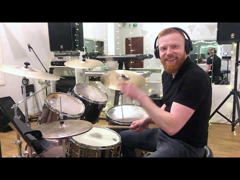 The Single Stroke Roll - One Minute Drum Lesson Beginner's Course 4/7