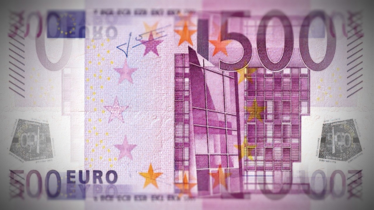 EURO Banknotes Sliding in Macro Detail – Seamless Loop Animation