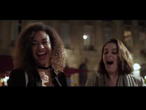 Saturn Magic - Picture by Julio Montoro and Gentlemen's Magic - Trick