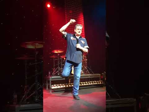 LES McKEOWN'S BAY CITY ROLLERS - "Beautiful" Live at The Courtyard Hereford 2019 #lesmckeown