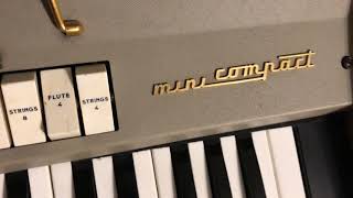 Video thumbnail for 1967 Farfisa Mini Compact Echorec and the Pink Floyd sound by TheGuitarProfessionals