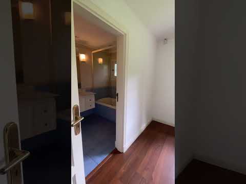 Video de YouTube - Alquiler 4 dormitorios y dependencia de servicio con piscina