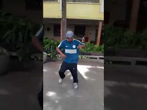 Passinho dos Maloka:(PTDR)Mc Gw e Mc Taradin.Meu nome e Tabata quer sentar (djtk)