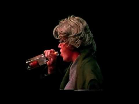 Andrea Badey - Gilla die Pennerin