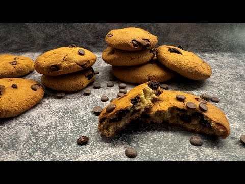Delicious Chocolate-Sultana Cookies (no flour!)