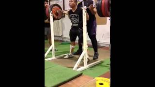 Вичет Дуонг - присед 230 кг (20 лет)