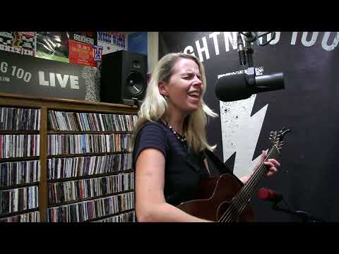 Aoife O'Donovan performing “Elevators” - Live at Lightning 100