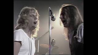 ROCKIN' ALL OVER THE WORLD jetzt Video ansehen