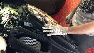 Porsche Macan Headlight Bulb Install / Replacement