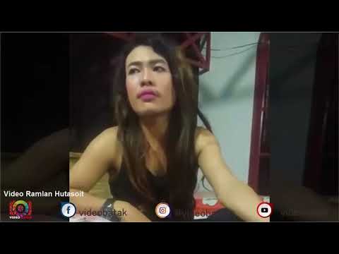 Banci Batak Ini Minum Tuak di lapo Bikin Ngakak  Suaranya Keren