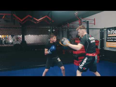 Dawid Milenov na  tarczy u Daniela Nowocienia  w Dragon fight club 05/2019