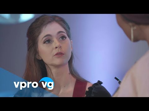 Singer songwriter Vera Sola interviewed by Giovanca