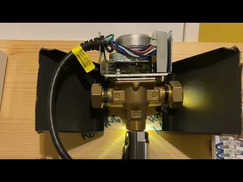 What is a 3 port valve (mid position valve) why do radiators come on with hot water intro