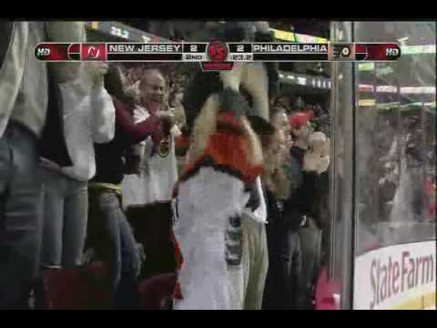 Jeff Carter scores vs Devils - 2-8-10