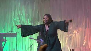 Jazmine Sullivan - Need U Bad (Live in Paris 11/07/2024)