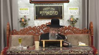 הרב בן ציון מוצפי • הזהירות בתפילה, בבגדים נקיים וההכנה קודם התפילה על פי ספר זכירה • תשרי תשפ"ו (הרב בן ציון מוצפי) - התמונה מוצגת ישירות מתוך אתר האינטרנט יוטיוב. זכויות היוצרים בתמונה שייכות ליוצרה. קישור קרדיט למקור התוכן נמצא בתוך דף הסרטון