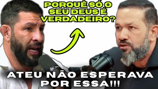 1 PROFESSOR ATEU Vs 1 TEÓLOGO CRISTÃO. O Deus da bíblia é o verdadeiro? Chileno Vs Sezar Cavalcante
