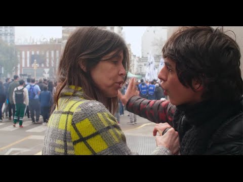 Valentina Bassi con María Laura Santillán: \
