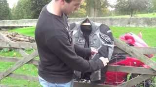 preview picture of video 'Spada Motorcycle Gear Review'