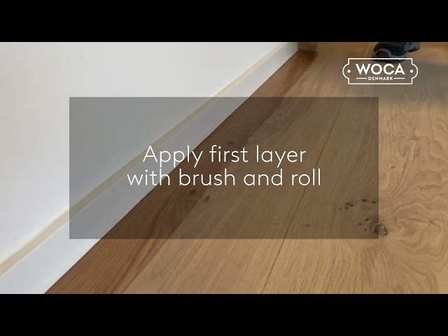Lacquering of wooden floors