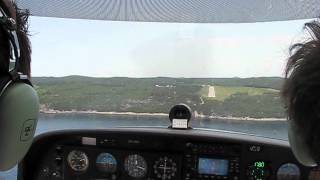 preview picture of video 'Landing Vrsar (LDPV) DA40'