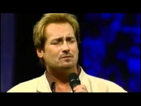 Singing Americans w/ Michael English (NQC Reunion 2010)