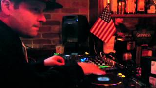 DJ Kwestion Scratching on CDJ's