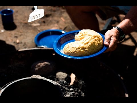 Damper in the Camp Oven - Roothy Bush Cooking