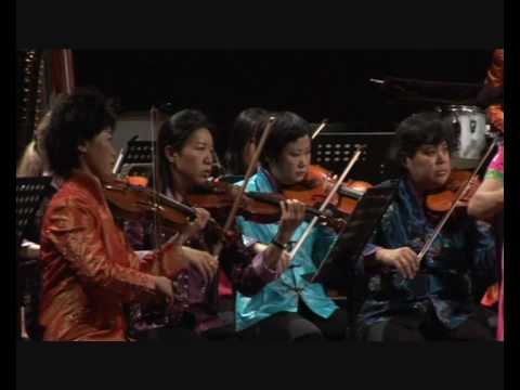 Tan Dun Crouching Tiger Concerto (4) - Hsin Hsiao-hung (erhu) & City Chamber Orchestra of Hong Kong
