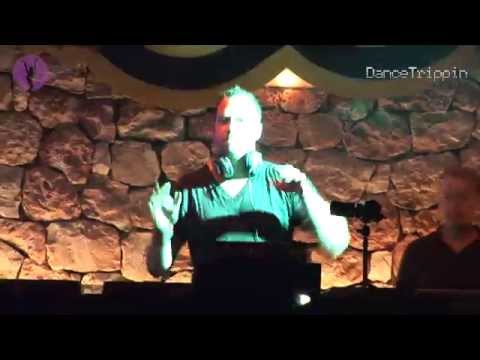 Massimo Santucci & Daniel Green - Strings Of Cesar (Peter Brown Remix) [played by Tom Novy]