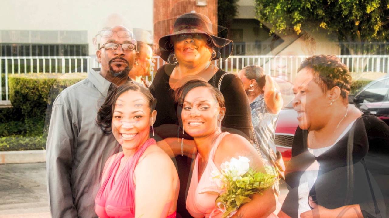 Mr  & Mrs  Robert Smith (WEDDING SLIDE SHOW)