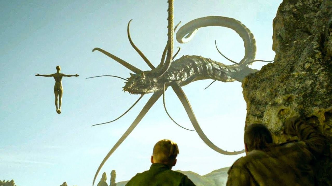 Em 2145, uma Android poderosa cria humanos ateus como filhos e os protege de criaturas do universo!