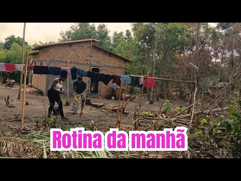 Rotina da manhã : Fizemos um varal na casa da minha tia 