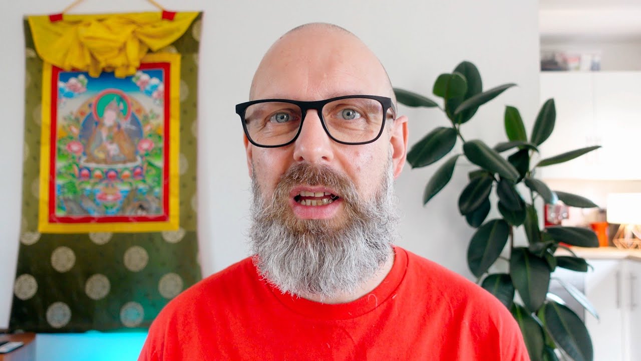 2 Easy tips to remain Deep in Presence when around other People