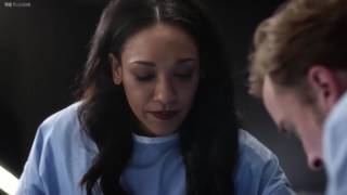 The Flash 3x18 iris Julian Albert Saves Caitlin