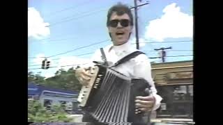 Brave Combo &quot;Money Can&#39;t Buy Everything&quot; (Music Video)